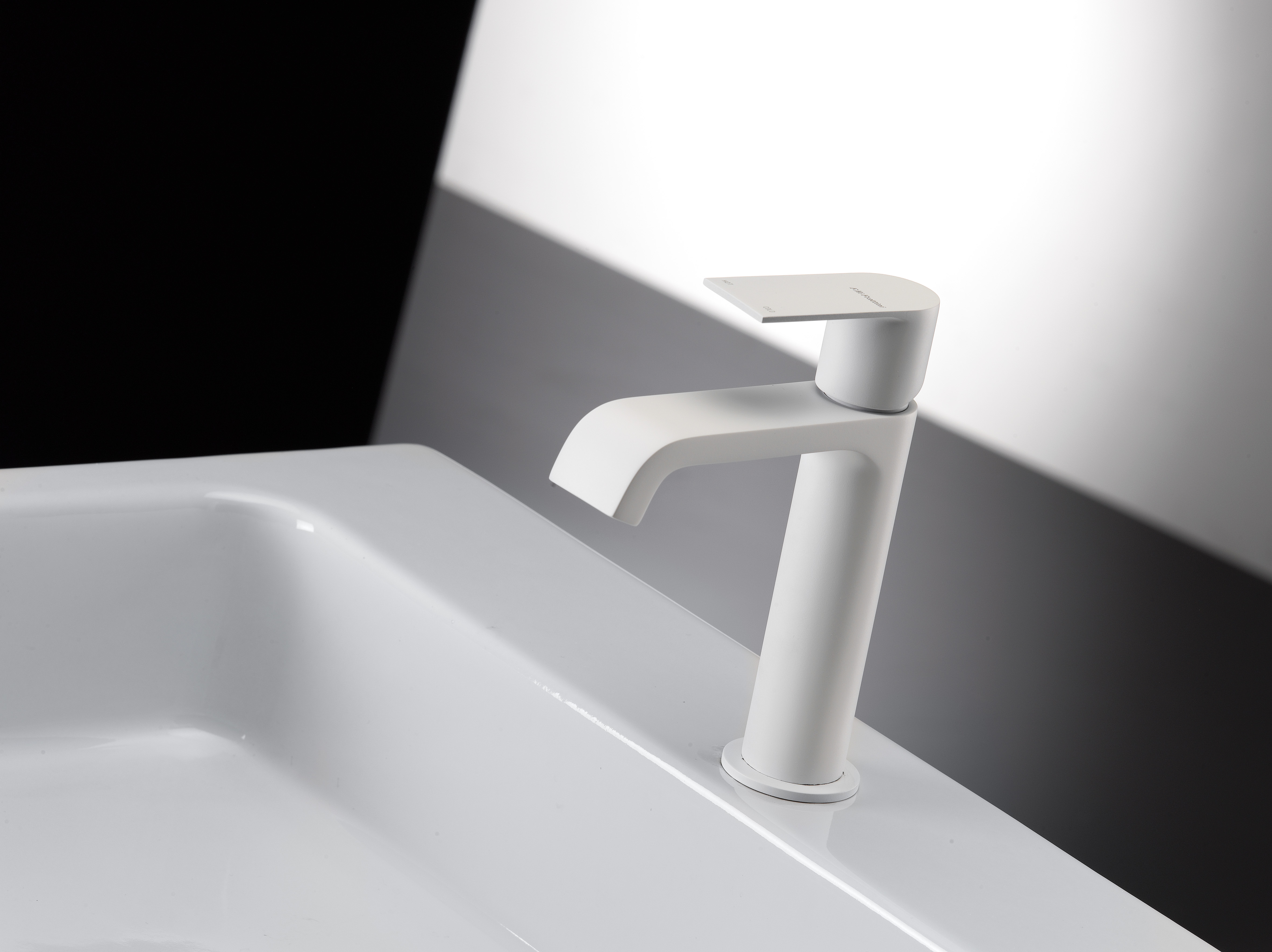 Rubinetteria classica bagno foto prezzi ~ avienix.com for .